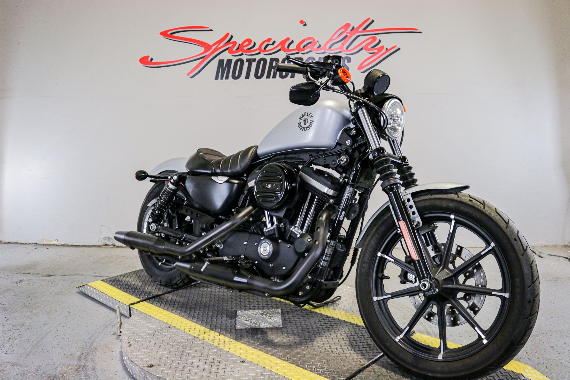 2020 Harley-Davidson Iron 883™ in Sacramento, California - Photo 7