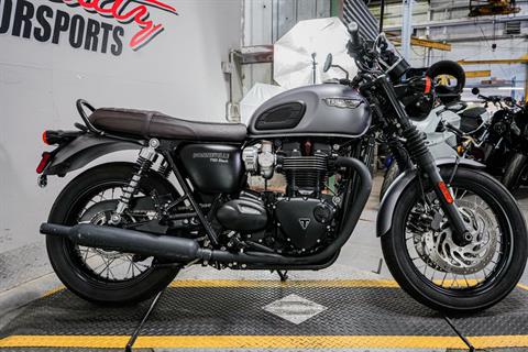 2016 Triumph Bonneville T120 Black in Sacramento, California - Photo 9