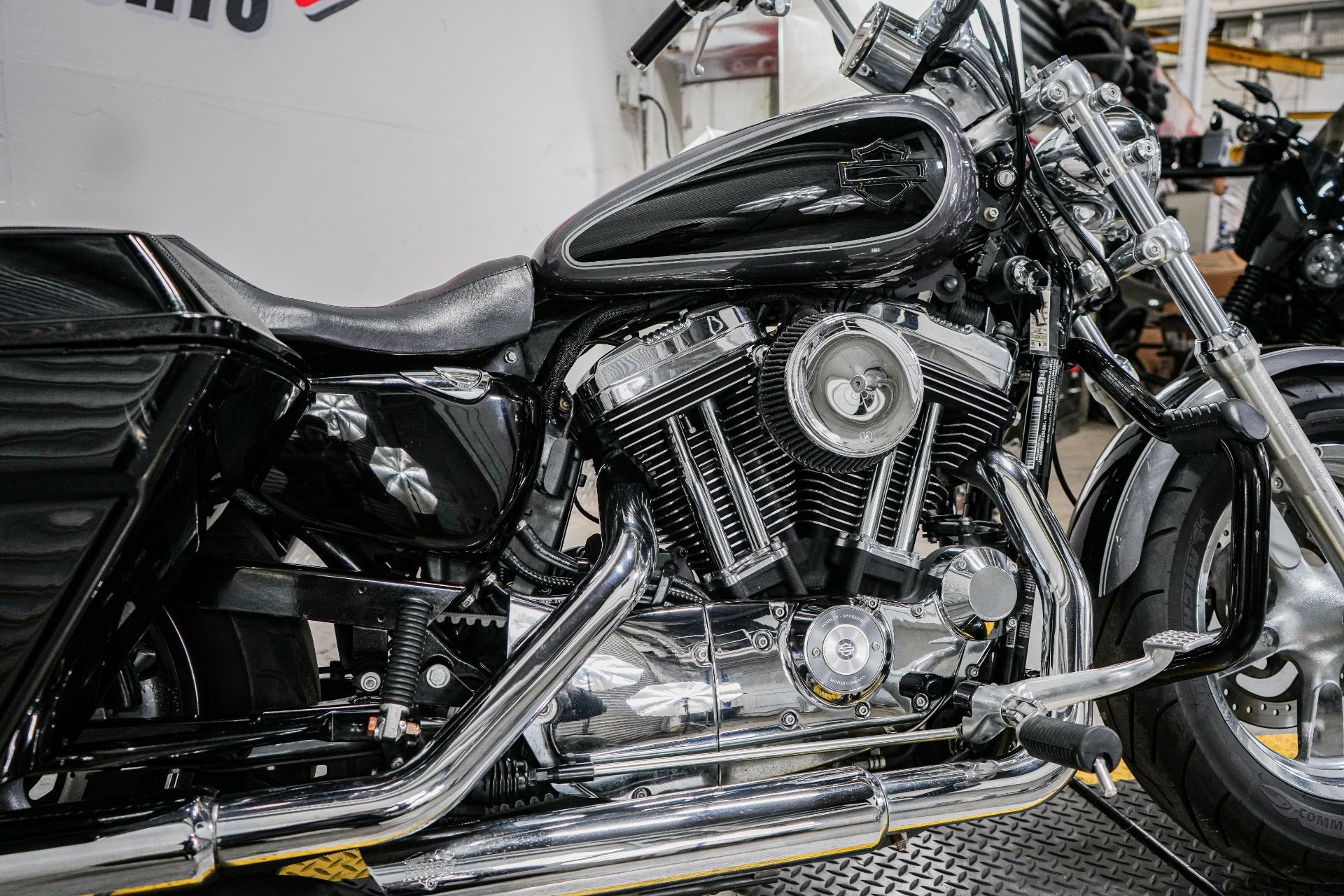 2014 Harley-Davidson 1200 Custom in Sacramento, California - Photo 8