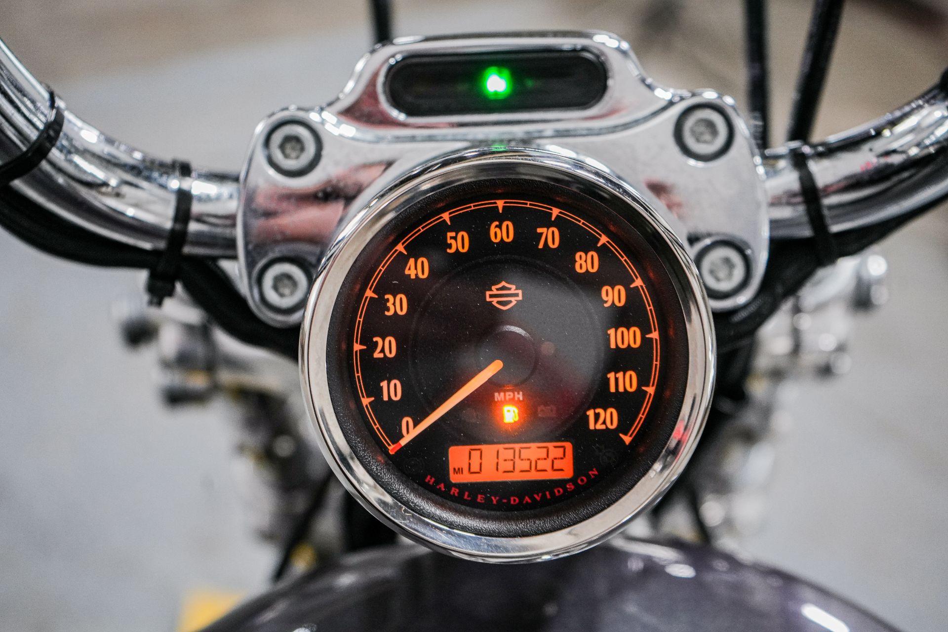 2014 Harley-Davidson 1200 Custom in Sacramento, California - Photo 9