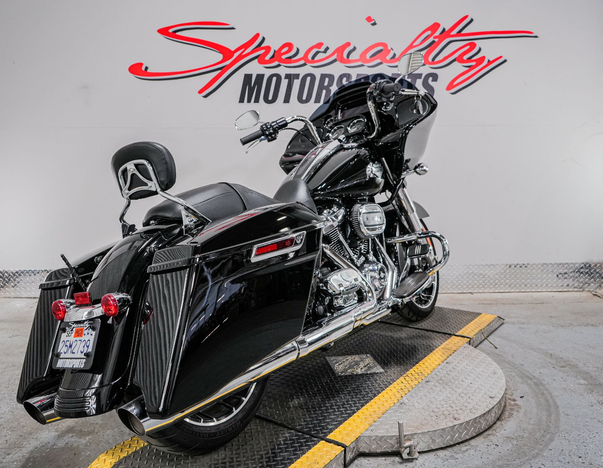 2021 Harley-Davidson Road Glide® Special in Sacramento, California - Photo 2