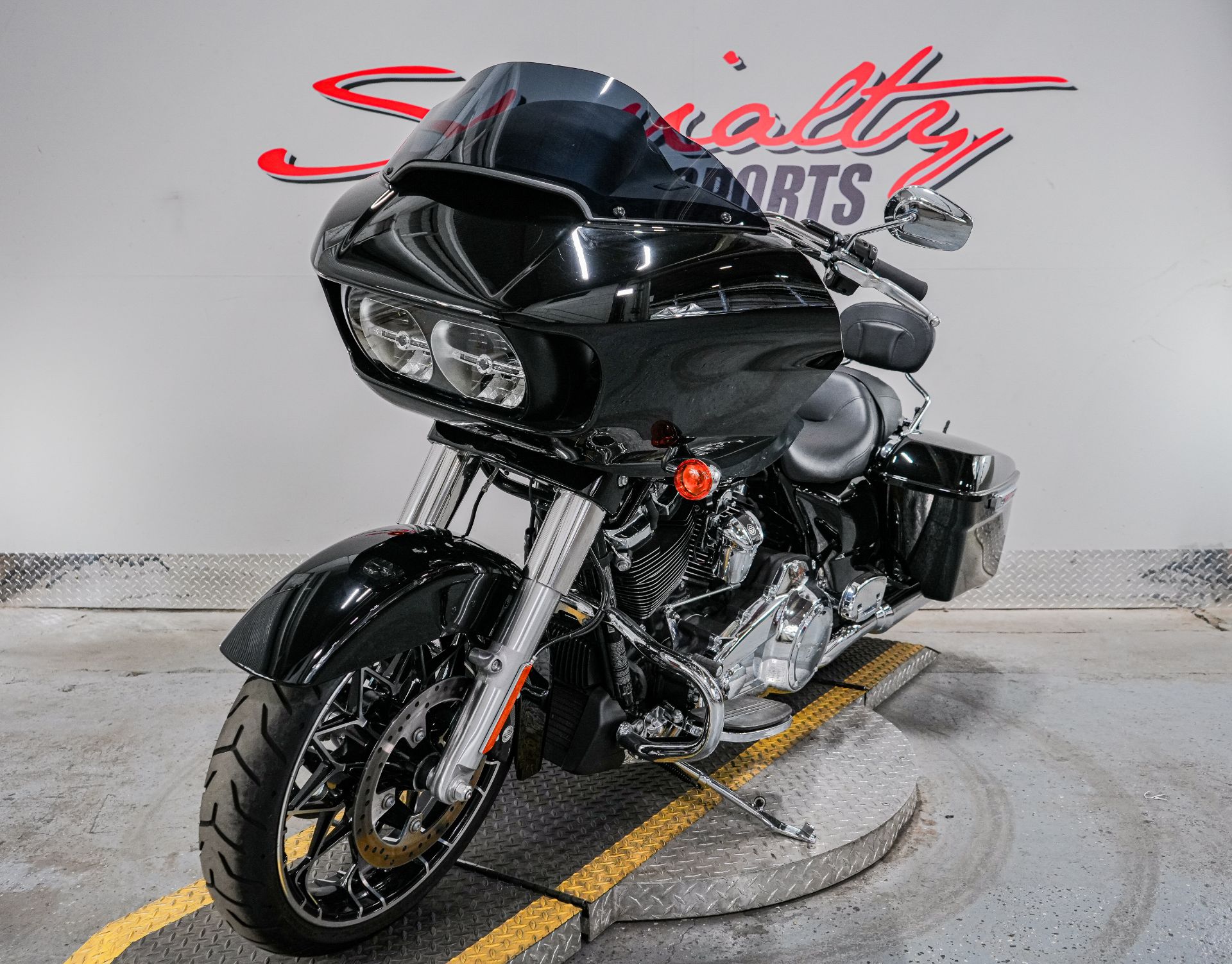 2021 Harley-Davidson Road Glide® Special in Sacramento, California - Photo 6