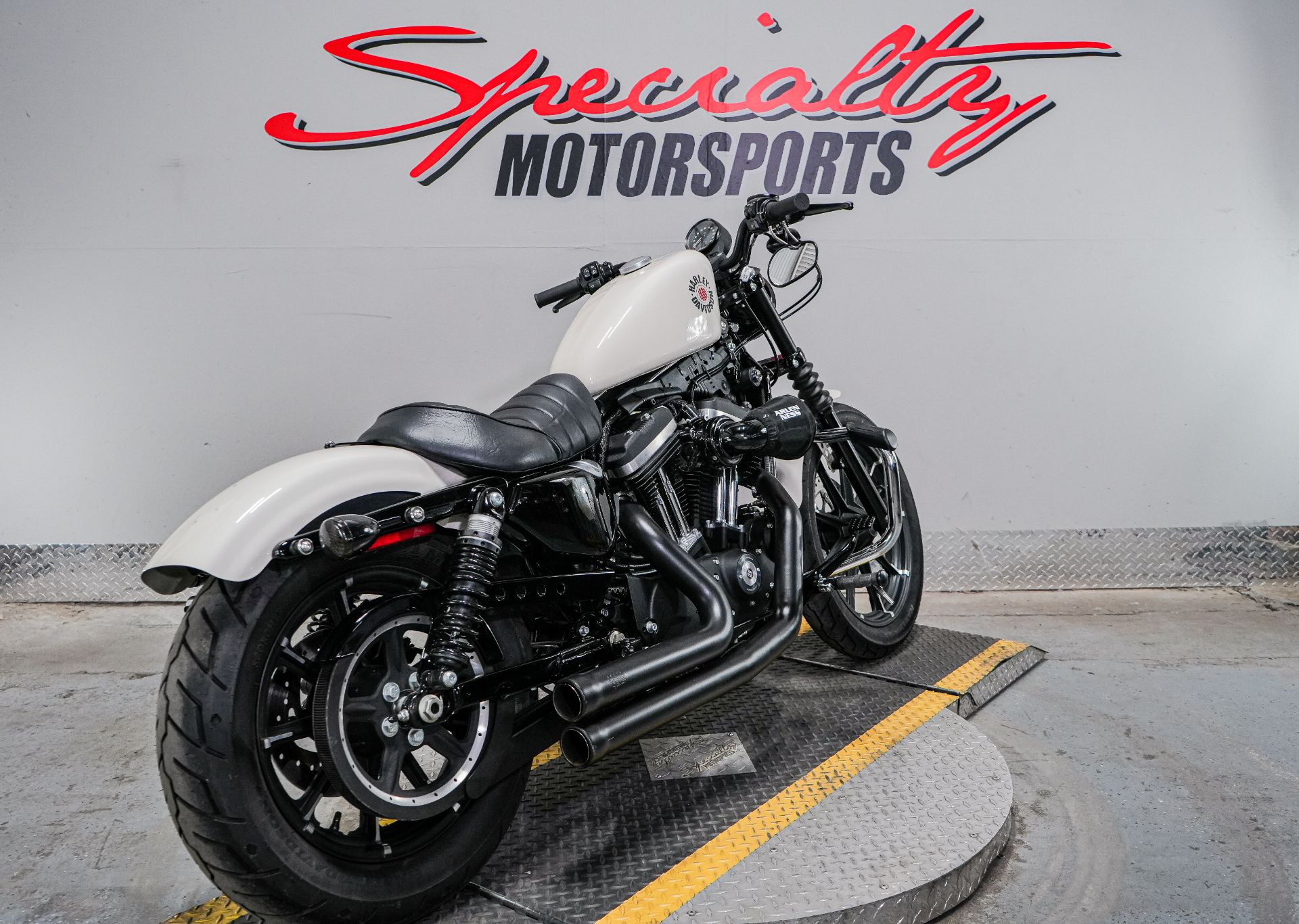 2022 Harley-Davidson Iron 883™ in Sacramento, California - Photo 2