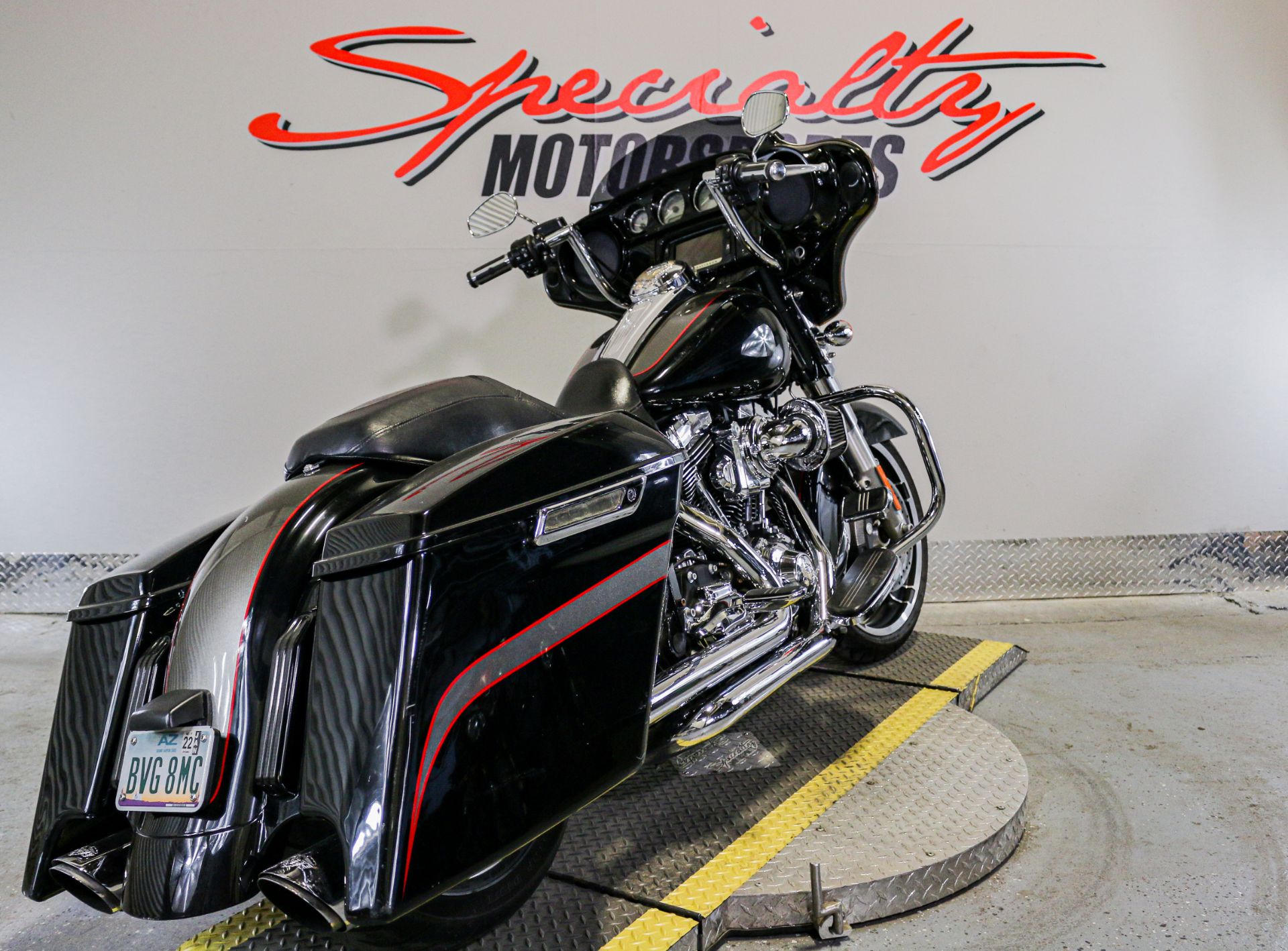 2015 Harley-Davidson Street Glide® Special in Sacramento, California - Photo 2
