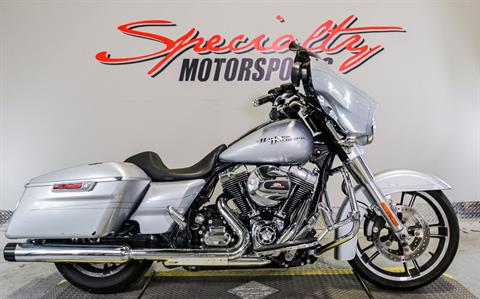 2015 Harley-Davidson Street Glide® Special in Sacramento, California