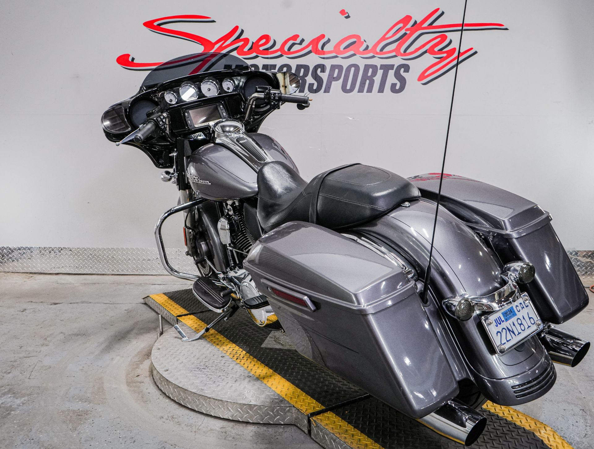 2015 Harley-Davidson Street Glide® Special in Sacramento, California - Photo 3