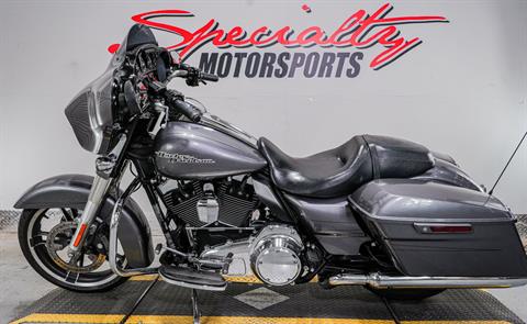 2015 Harley-Davidson Street Glide® Special in Sacramento, California - Photo 4