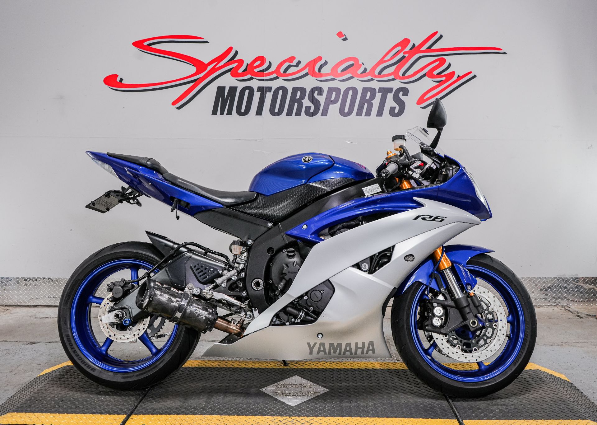 2016 Yamaha YZF-R6 in Sacramento, California - Photo 1