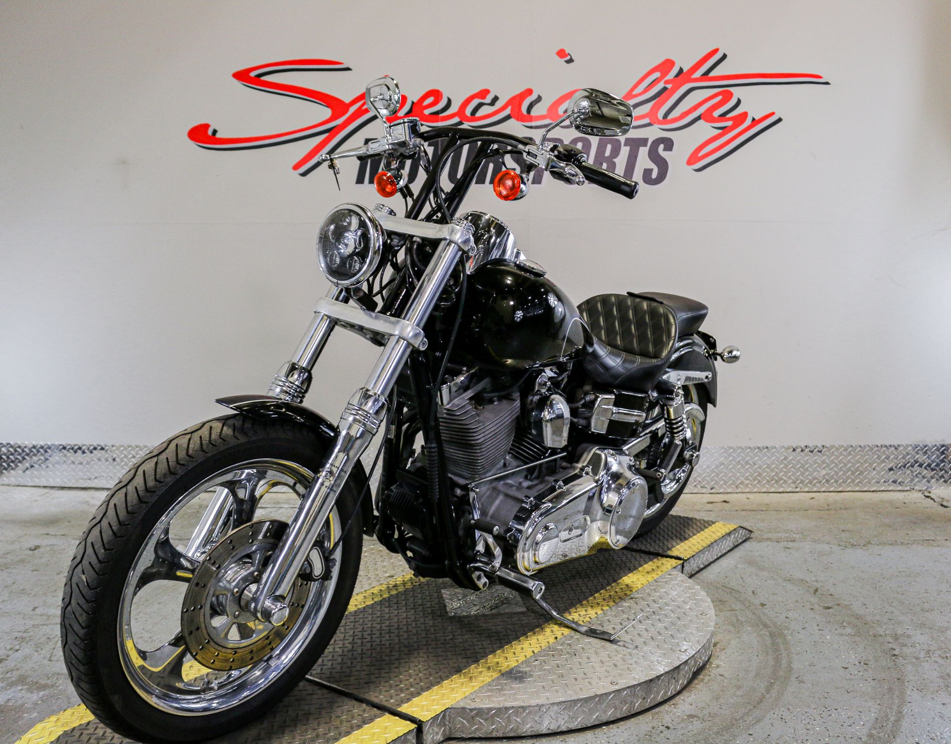 2008 Harley-Davidson Dyna® Super Glide® Custom in Sacramento, California - Photo 6