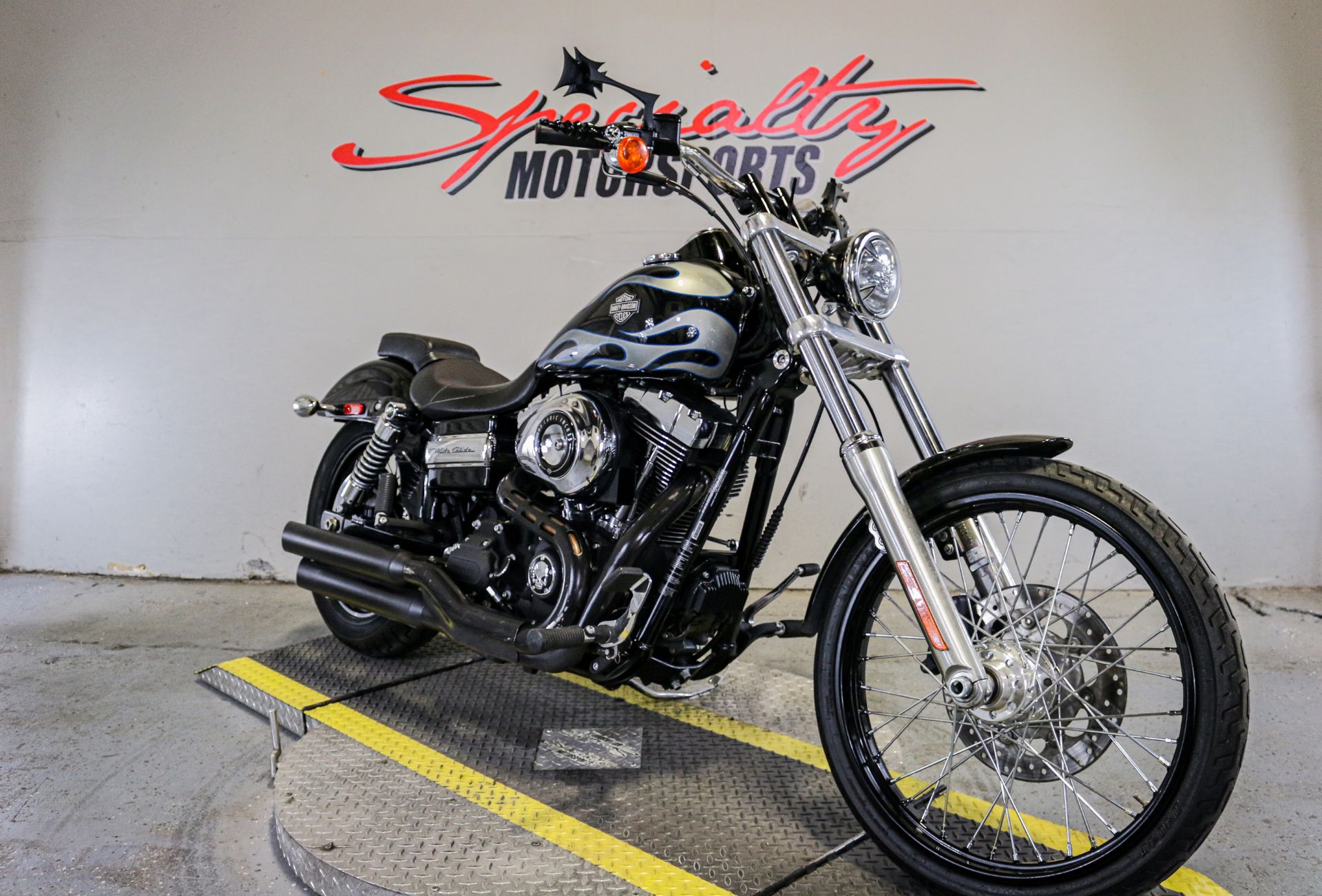 2013 Harley-Davidson Dyna® Wide Glide® in Sacramento, California - Photo 7