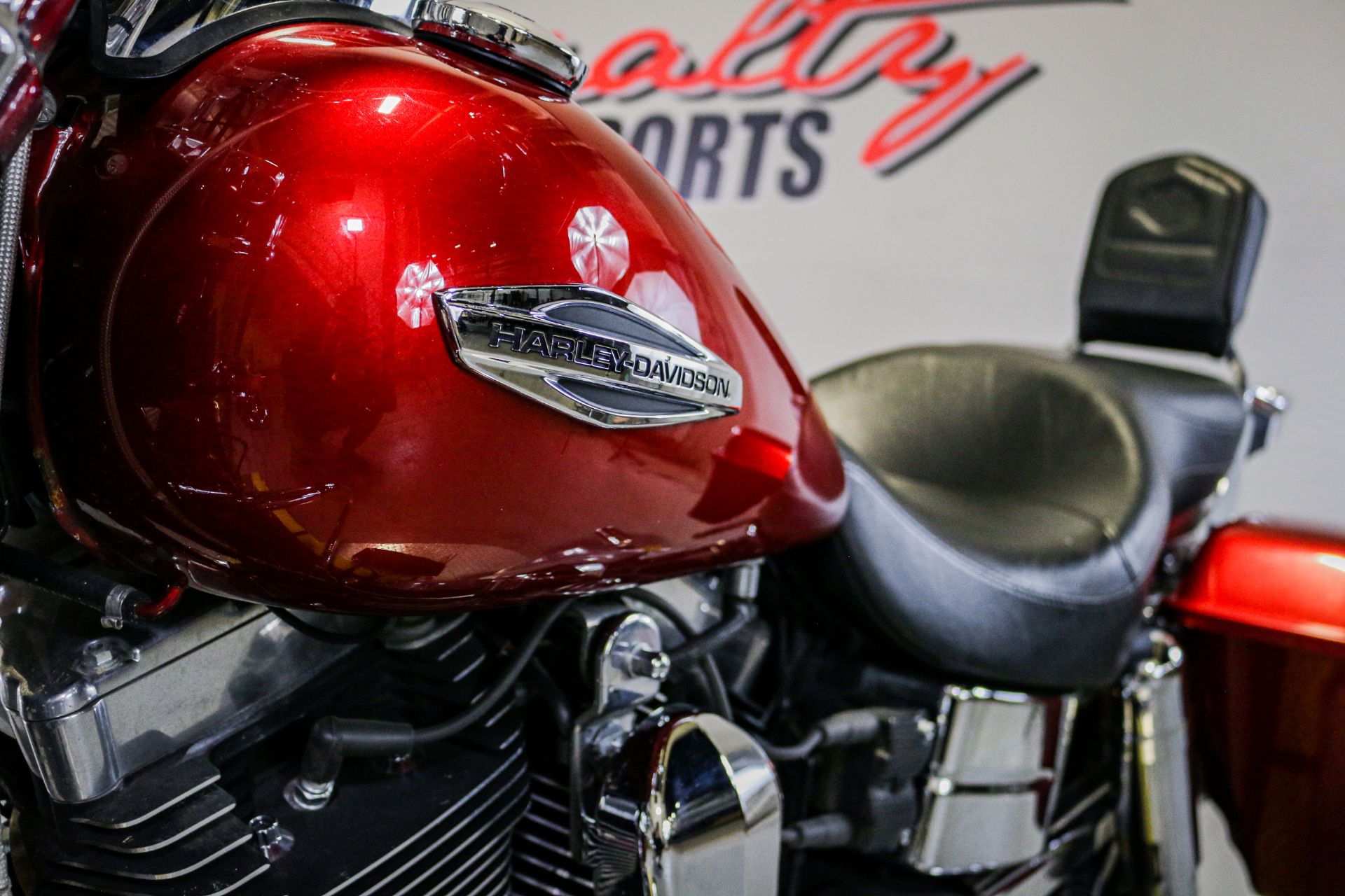 2012 Harley-Davidson Dyna® Switchback in Sacramento, California - Photo 6