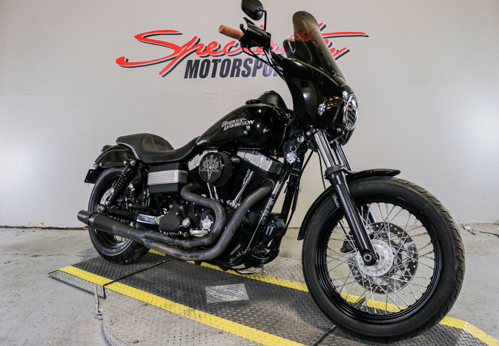 2010 Harley-Davidson Dyna® Street Bob® in Sacramento, California - Photo 7