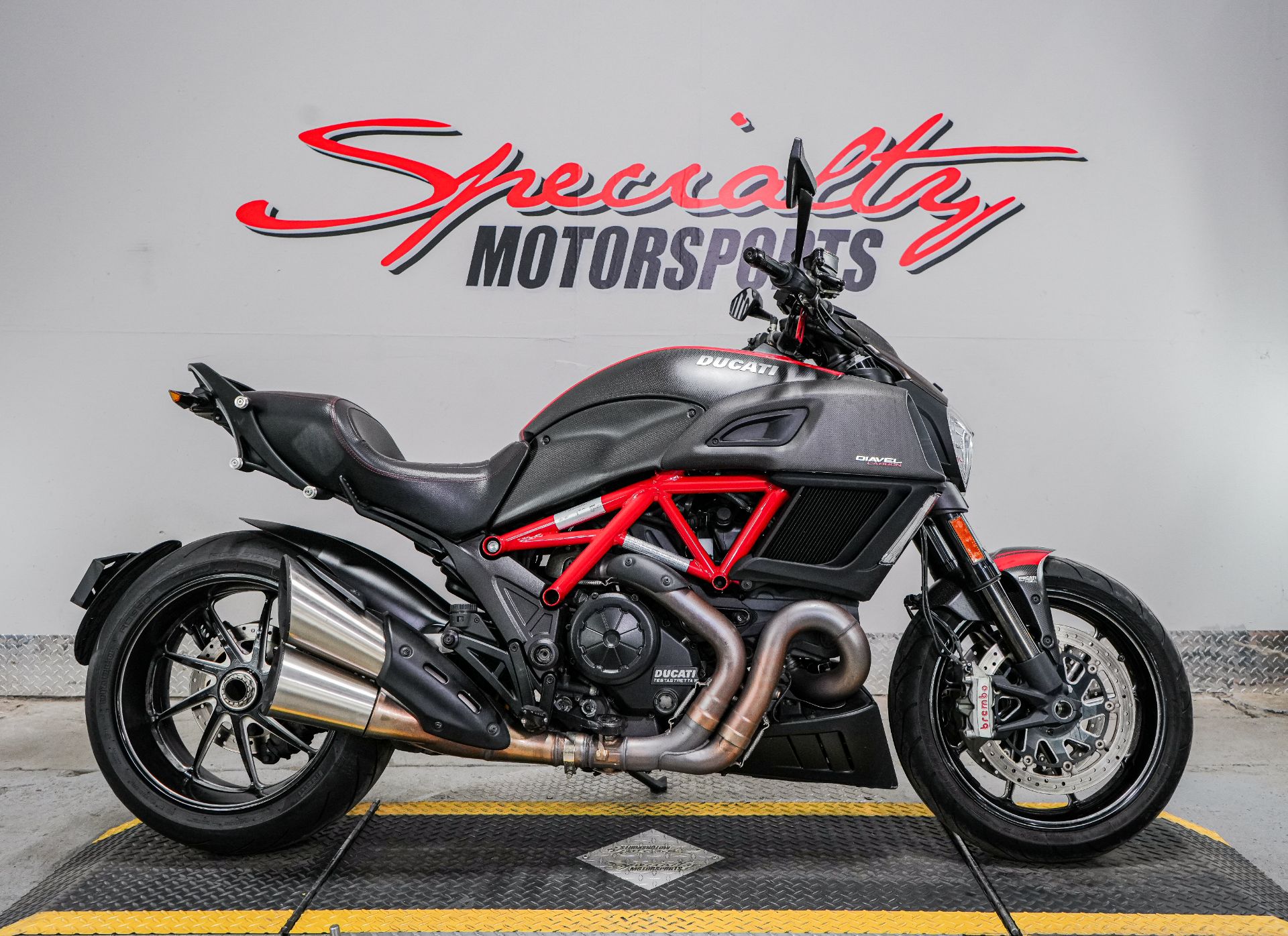 2015 Ducati Diavel Carbon in Sacramento, California - Photo 1