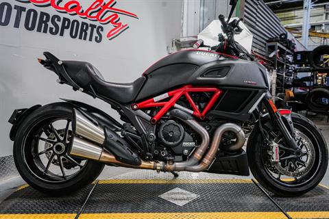 2015 Ducati Diavel Carbon in Sacramento, California - Photo 9