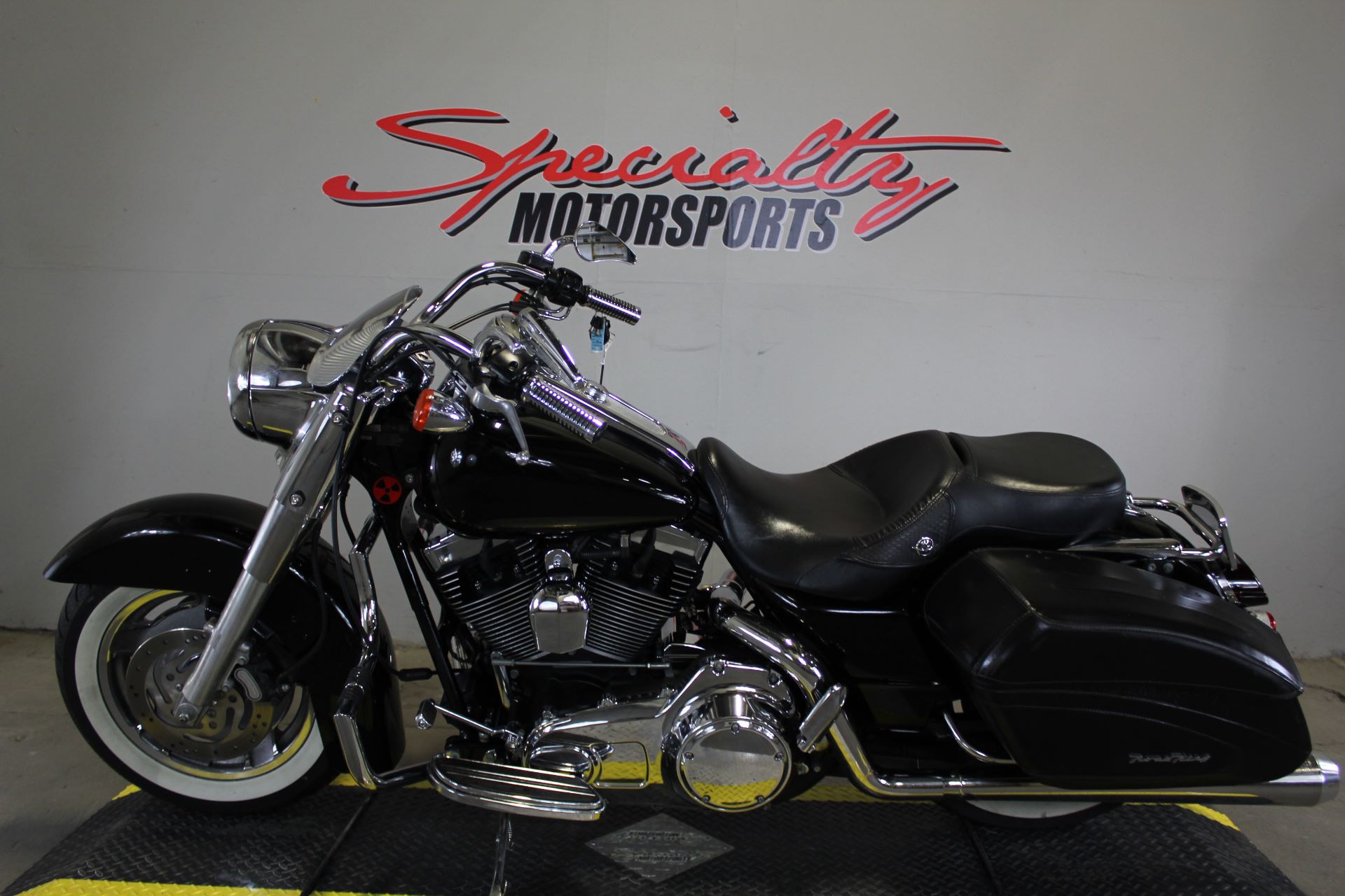 2007 Harley-Davidson Road King® Custom in Sacramento, California - Photo 5