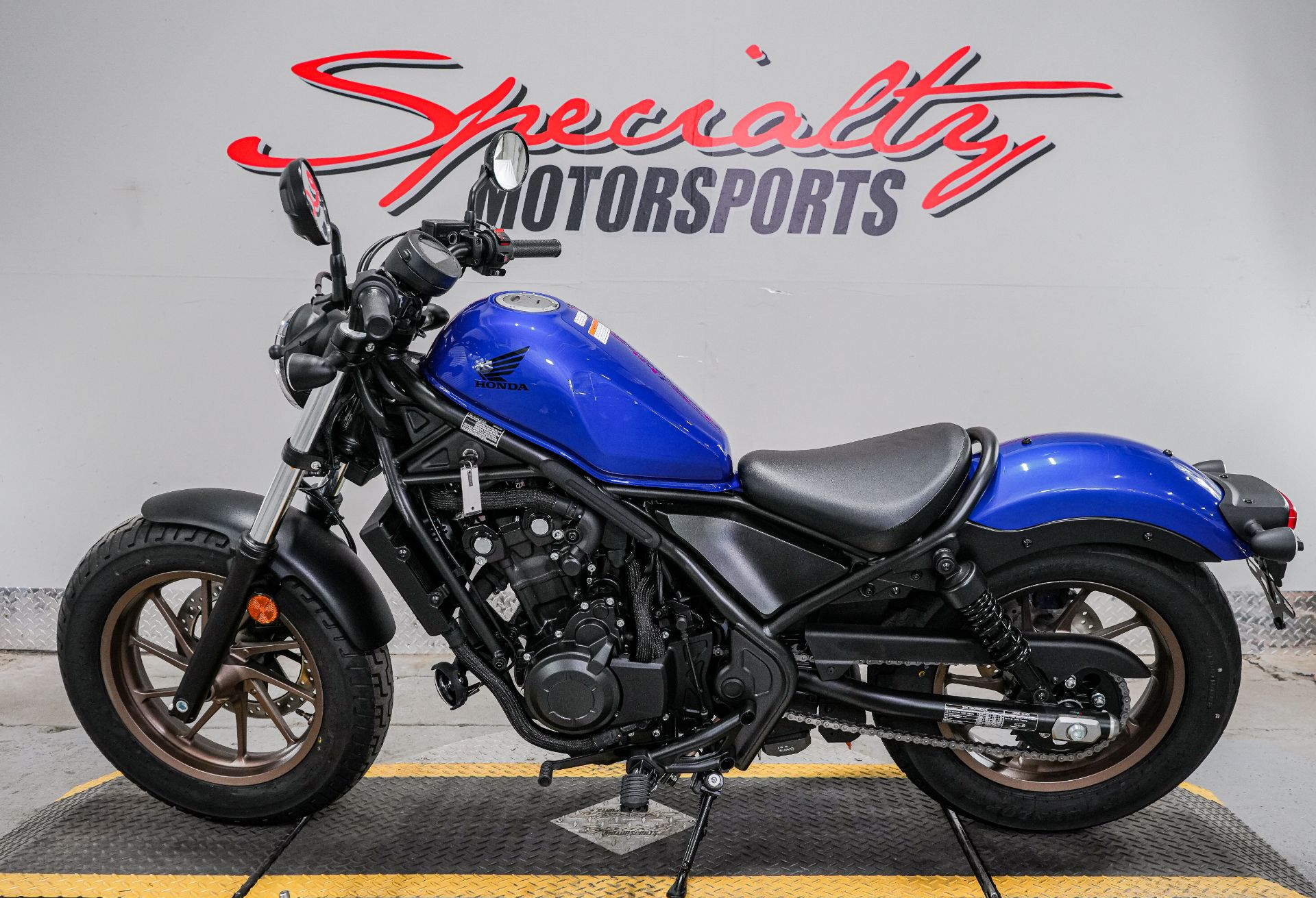 2023 Honda Rebel 500 ABS in Sacramento, California - Photo 4