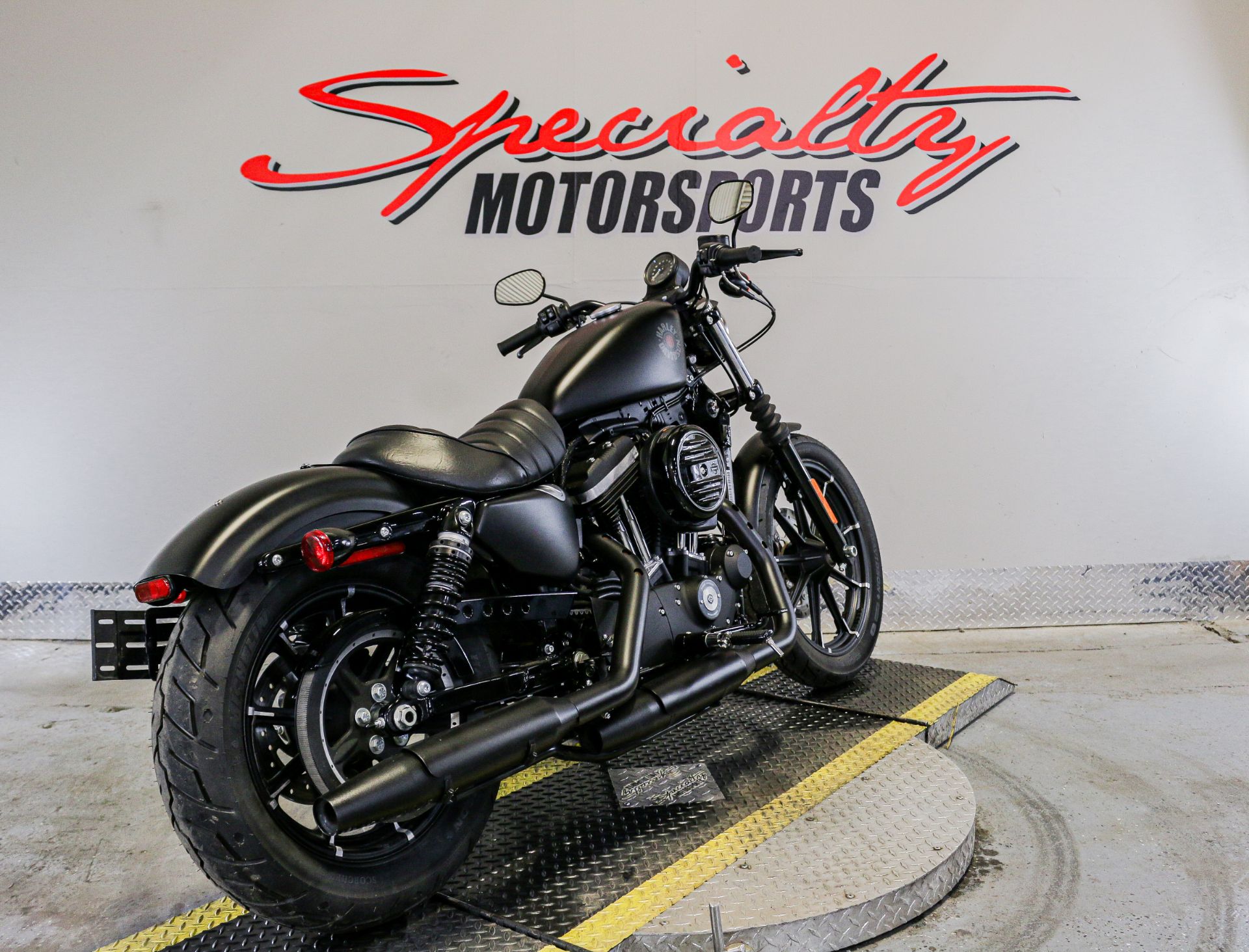 2021 Harley-Davidson Iron 883™ in Sacramento, California - Photo 2
