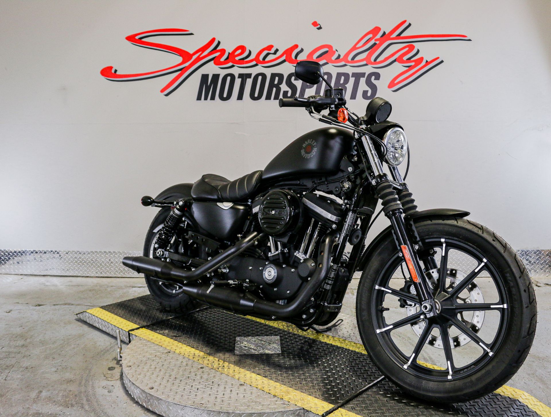 2021 Harley-Davidson Iron 883™ in Sacramento, California - Photo 7
