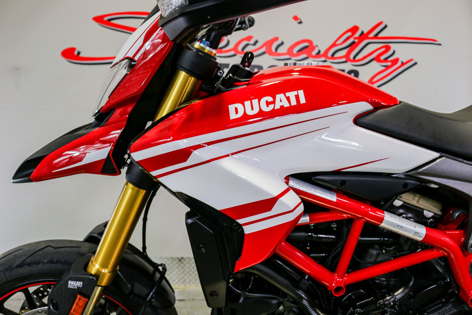 2018 Ducati Hypermotard 939 SP in Sacramento, California - Photo 5