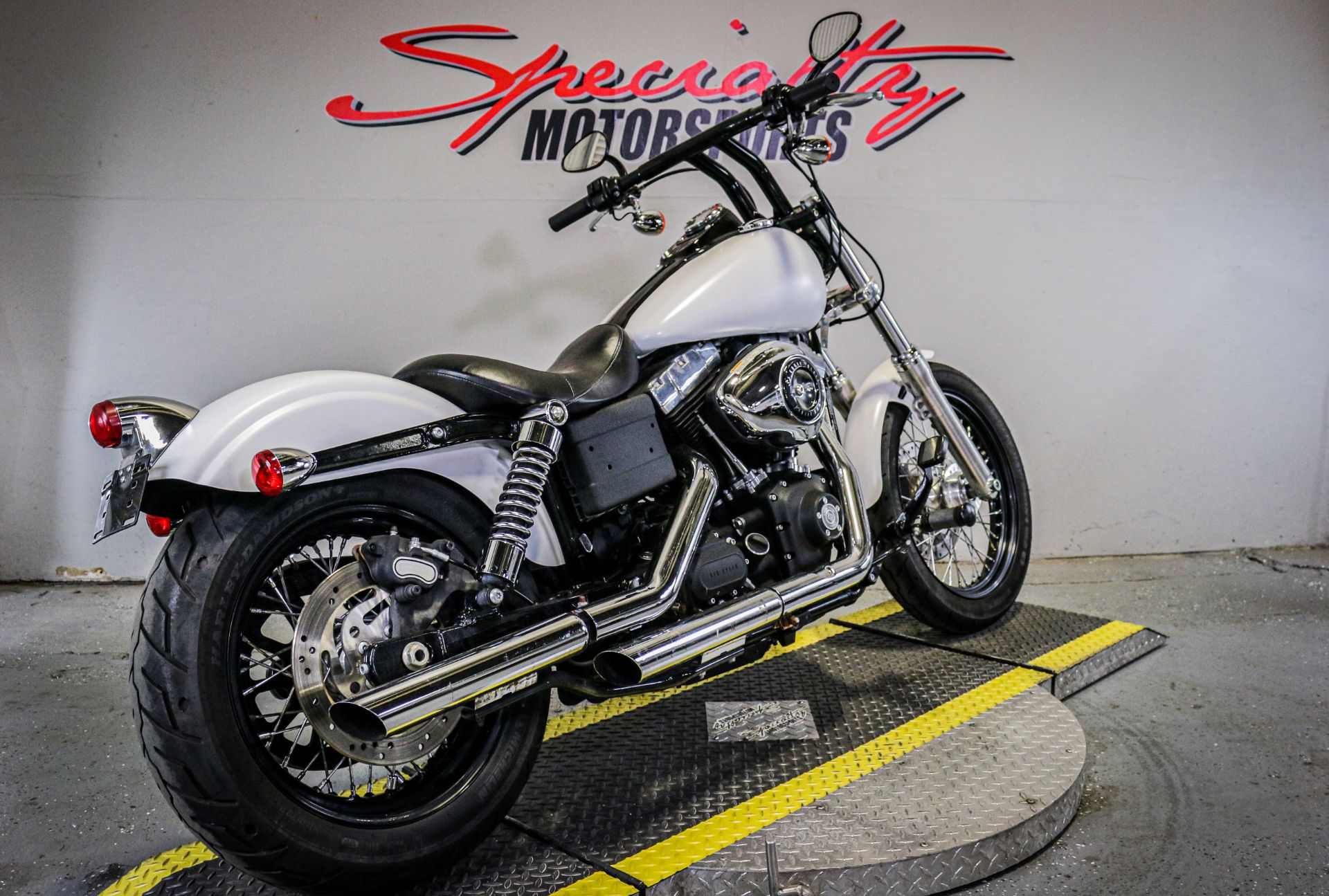 2012 Harley-Davidson Dyna® Street Bob® in Sacramento, California - Photo 2