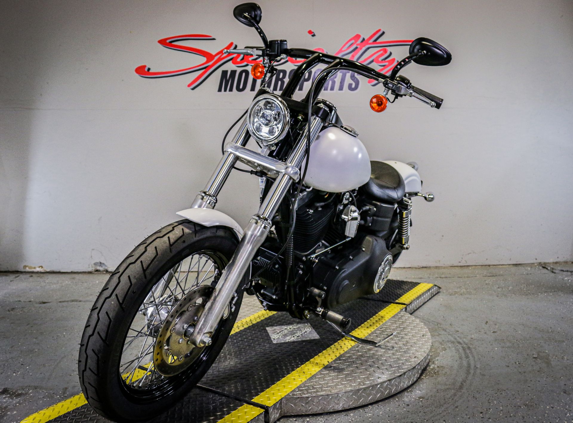 2012 Harley-Davidson Dyna® Street Bob® in Sacramento, California - Photo 5