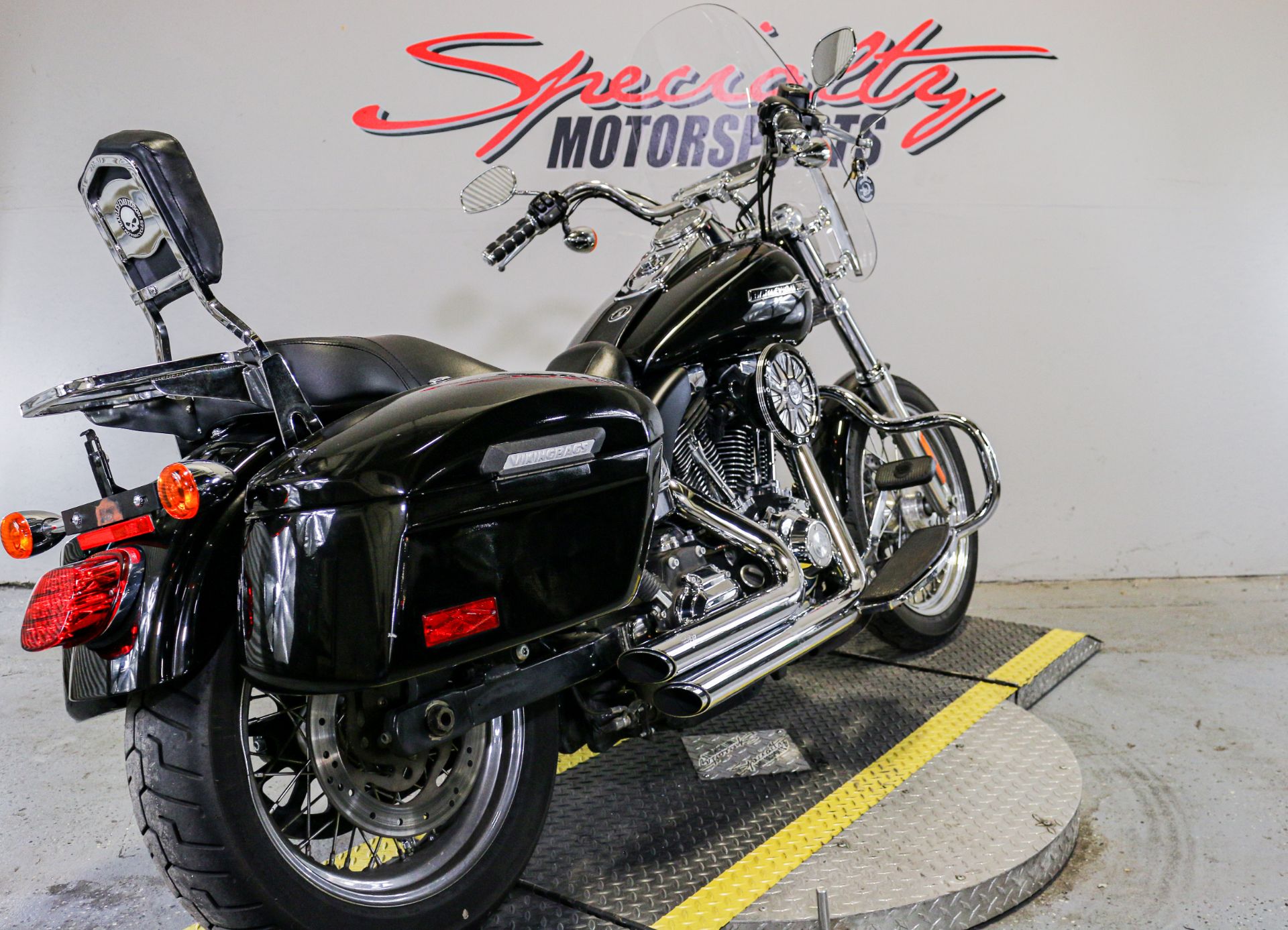 2012 Harley-Davidson Dyna® Super Glide® Custom in Sacramento, California - Photo 2