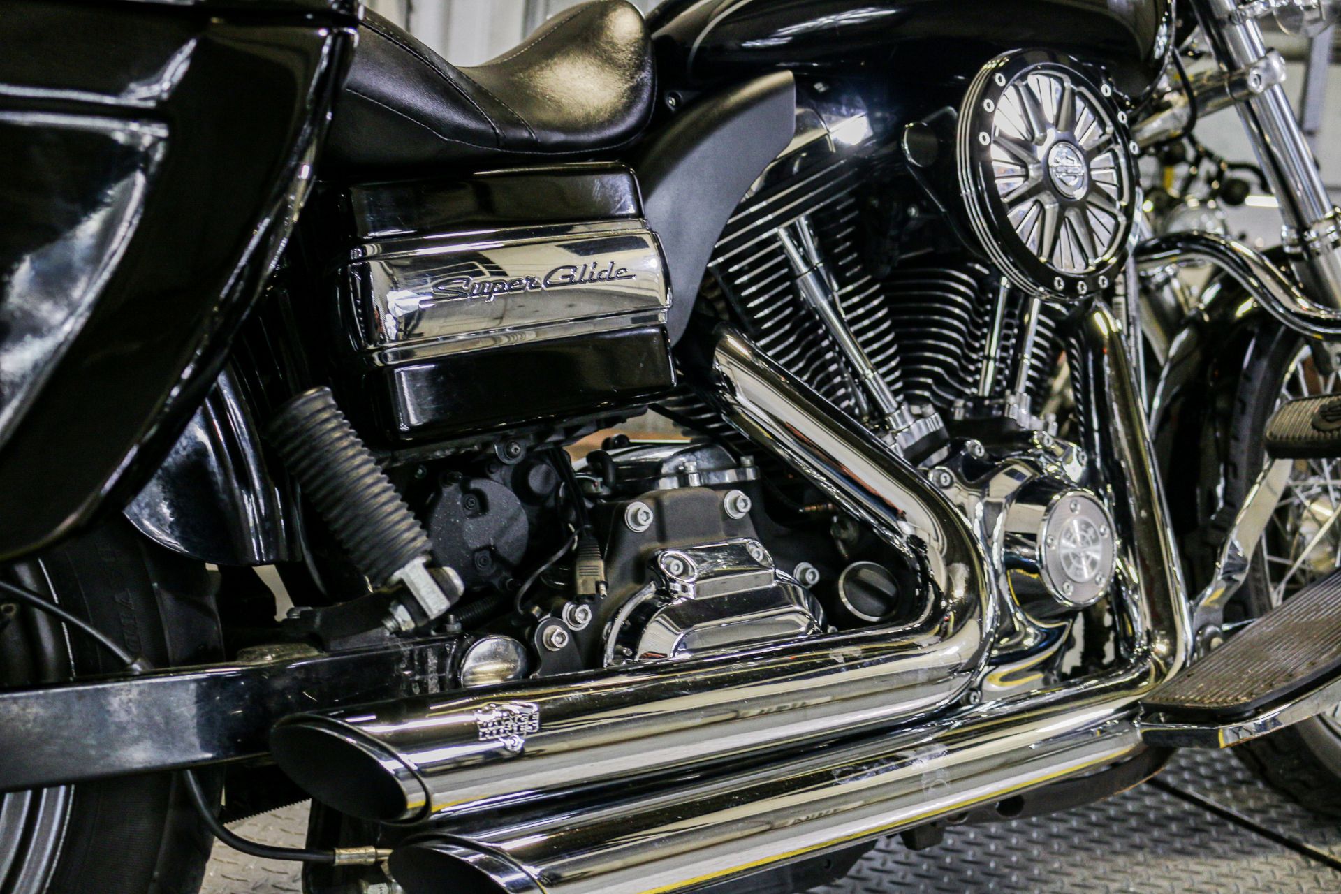 2012 Harley-Davidson Dyna® Super Glide® Custom in Sacramento, California - Photo 9