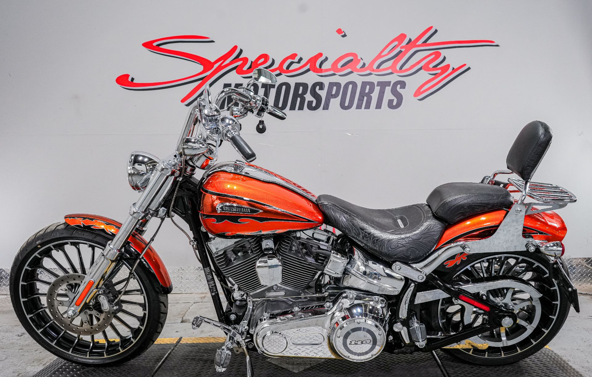 2014 Harley-Davidson CVO™ Breakout® in Sacramento, California - Photo 4