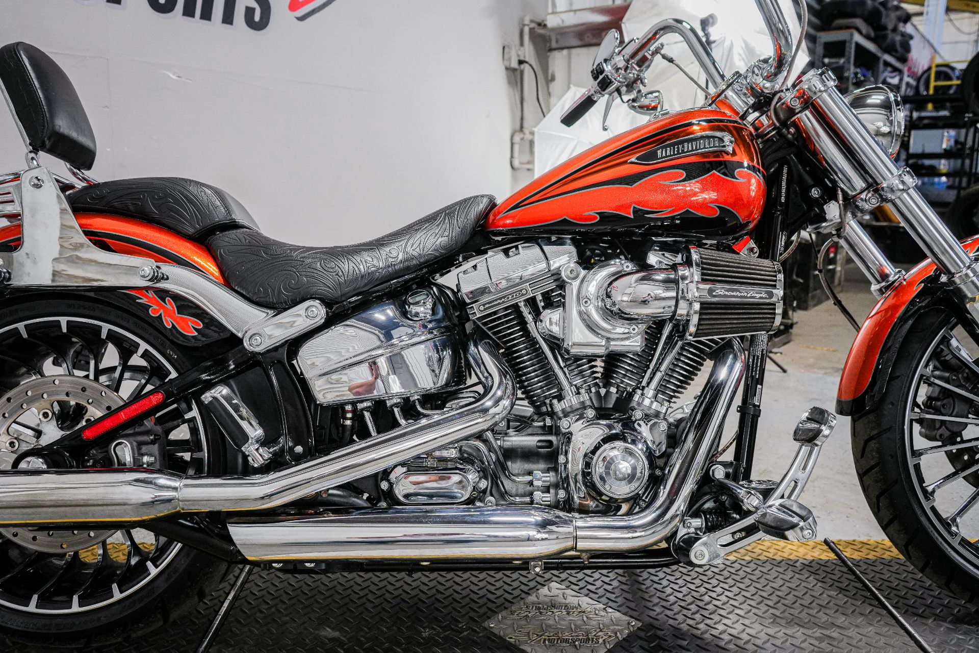 2014 Harley-Davidson CVO™ Breakout® in Sacramento, California - Photo 9