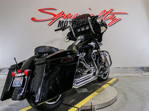 2019 Harley-Davidson Street Glide® in Sacramento, California - Photo 2