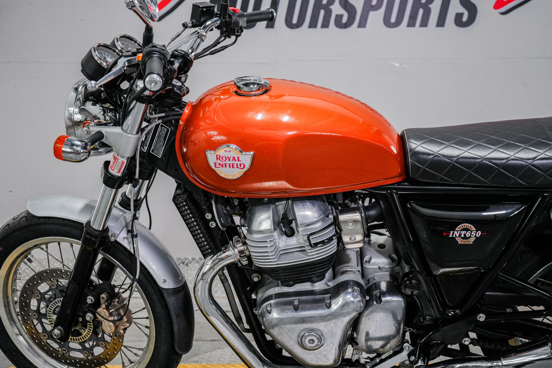 2019 Royal Enfield INT650 in Sacramento, California - Photo 5