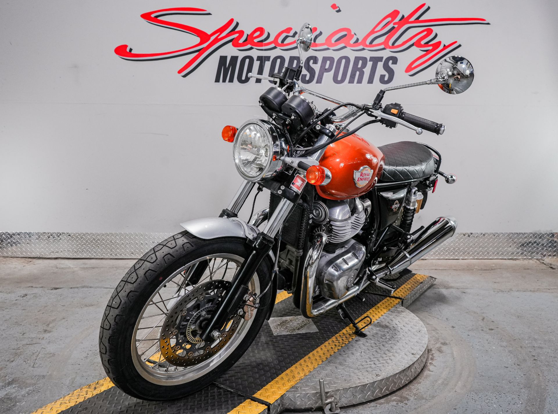 2019 Royal Enfield INT650 in Sacramento, California - Photo 6