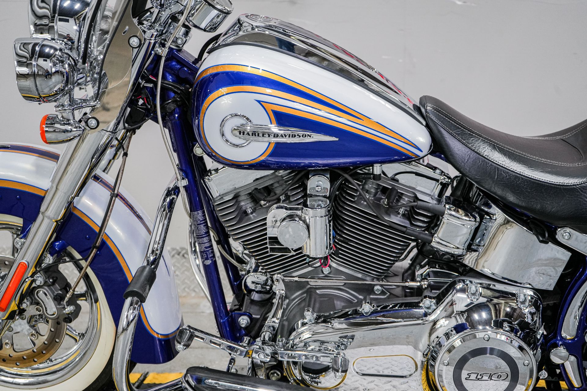 2014 Harley-Davidson CVO™ Softail® Deluxe in Sacramento, California - Photo 5