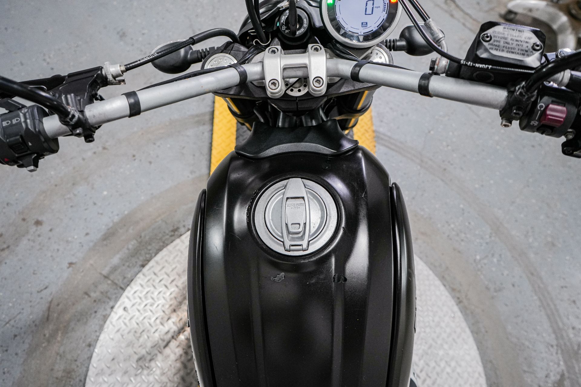 2016 Ducati Scrambler Classic in Sacramento, California - Photo 10