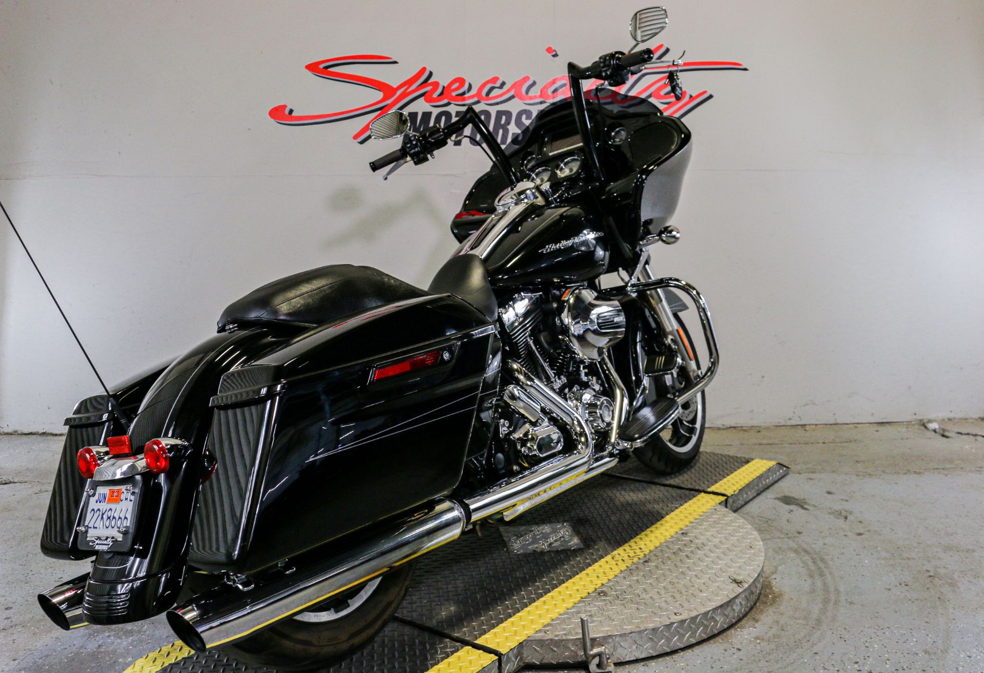 2015 Harley-Davidson Road Glide® Special in Sacramento, California - Photo 2