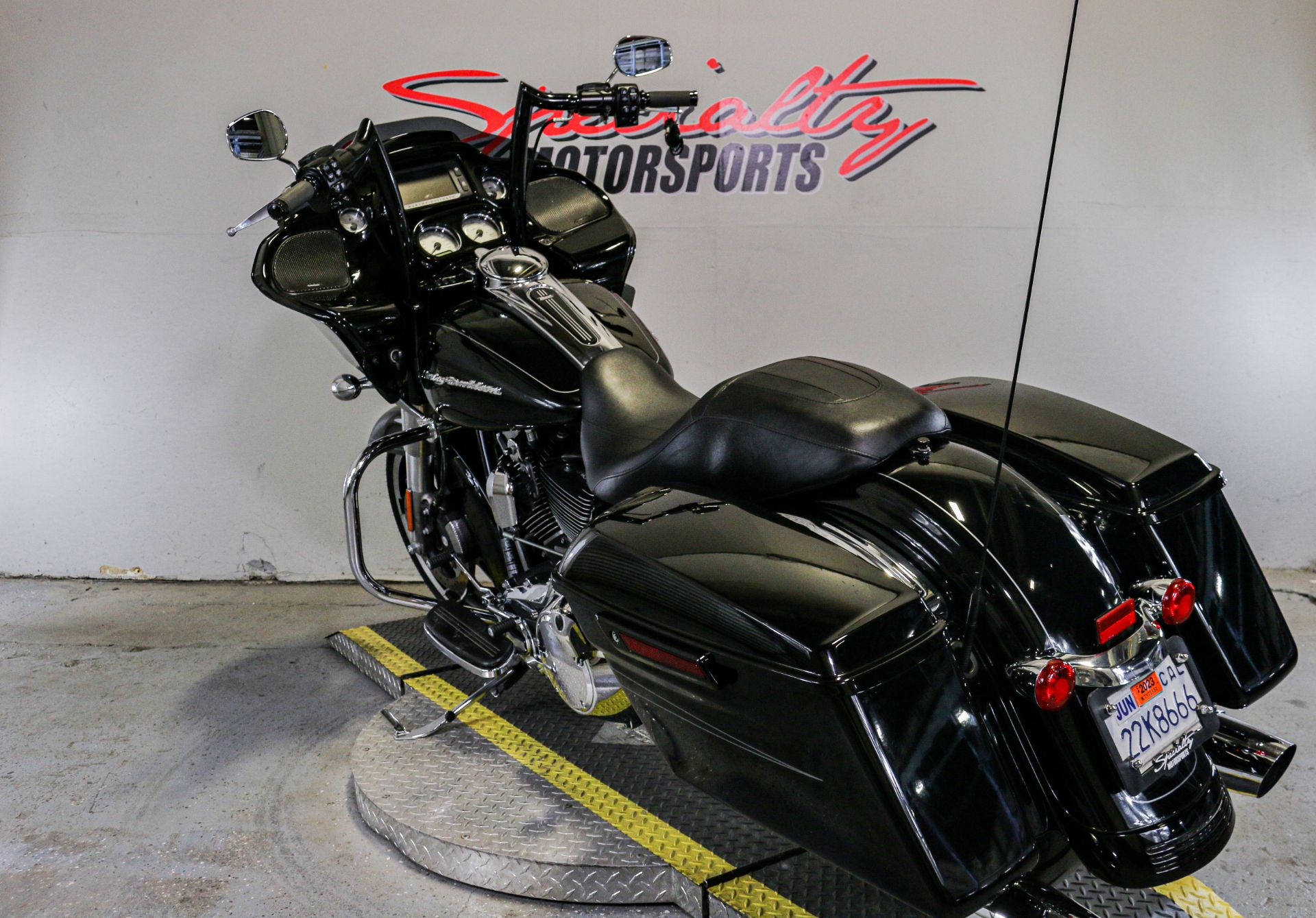 2015 Harley-Davidson Road Glide® Special in Sacramento, California - Photo 3