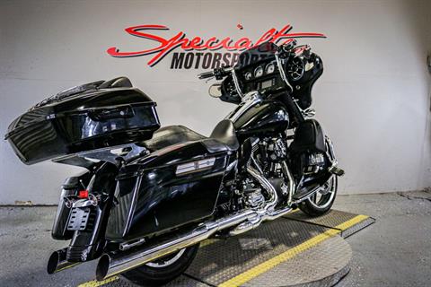 2016 Harley-Davidson Street Glide® in Sacramento, California - Photo 2