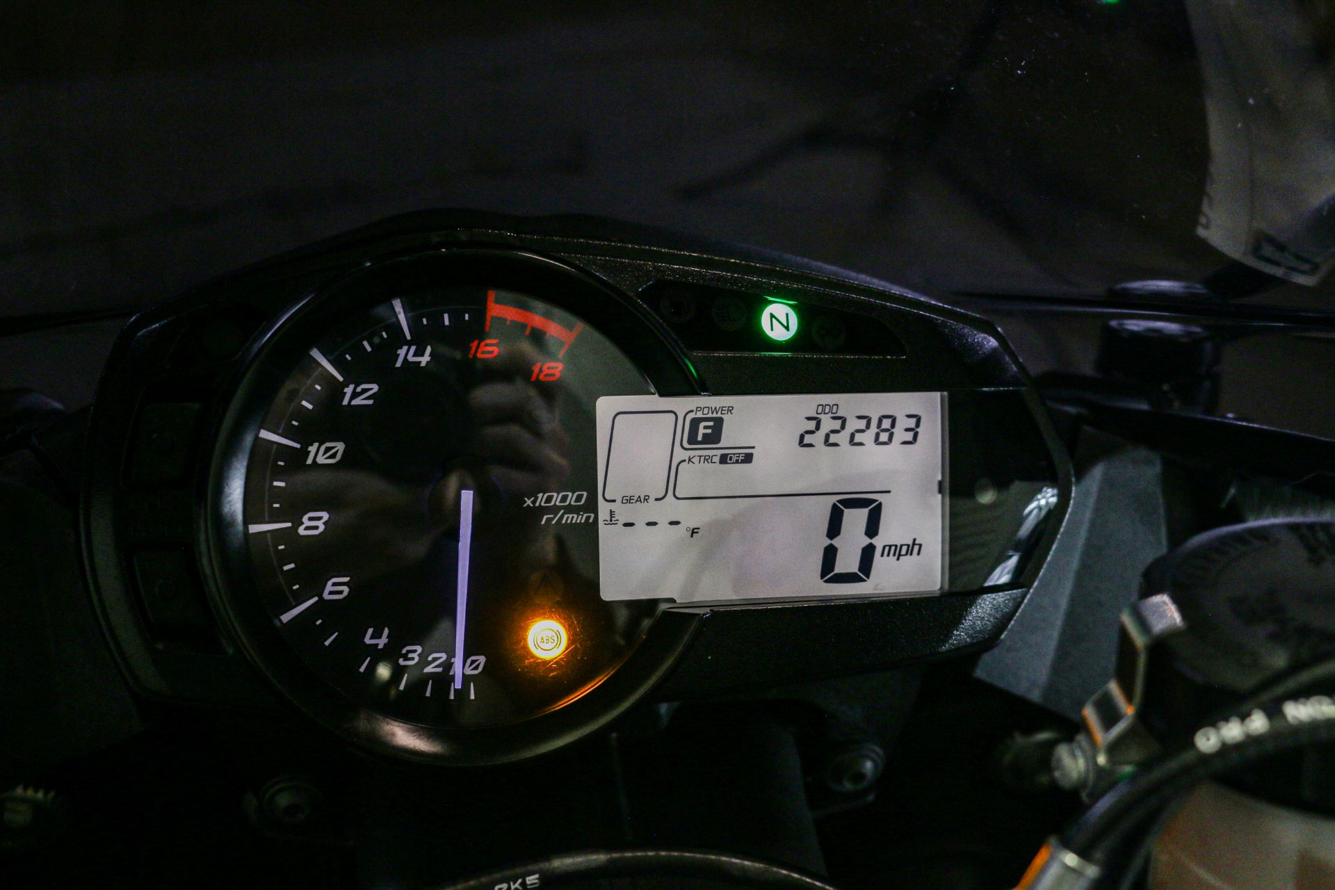 2013 Kawasaki Ninja® ZX™-6R ABS in Sacramento, California - Photo 12