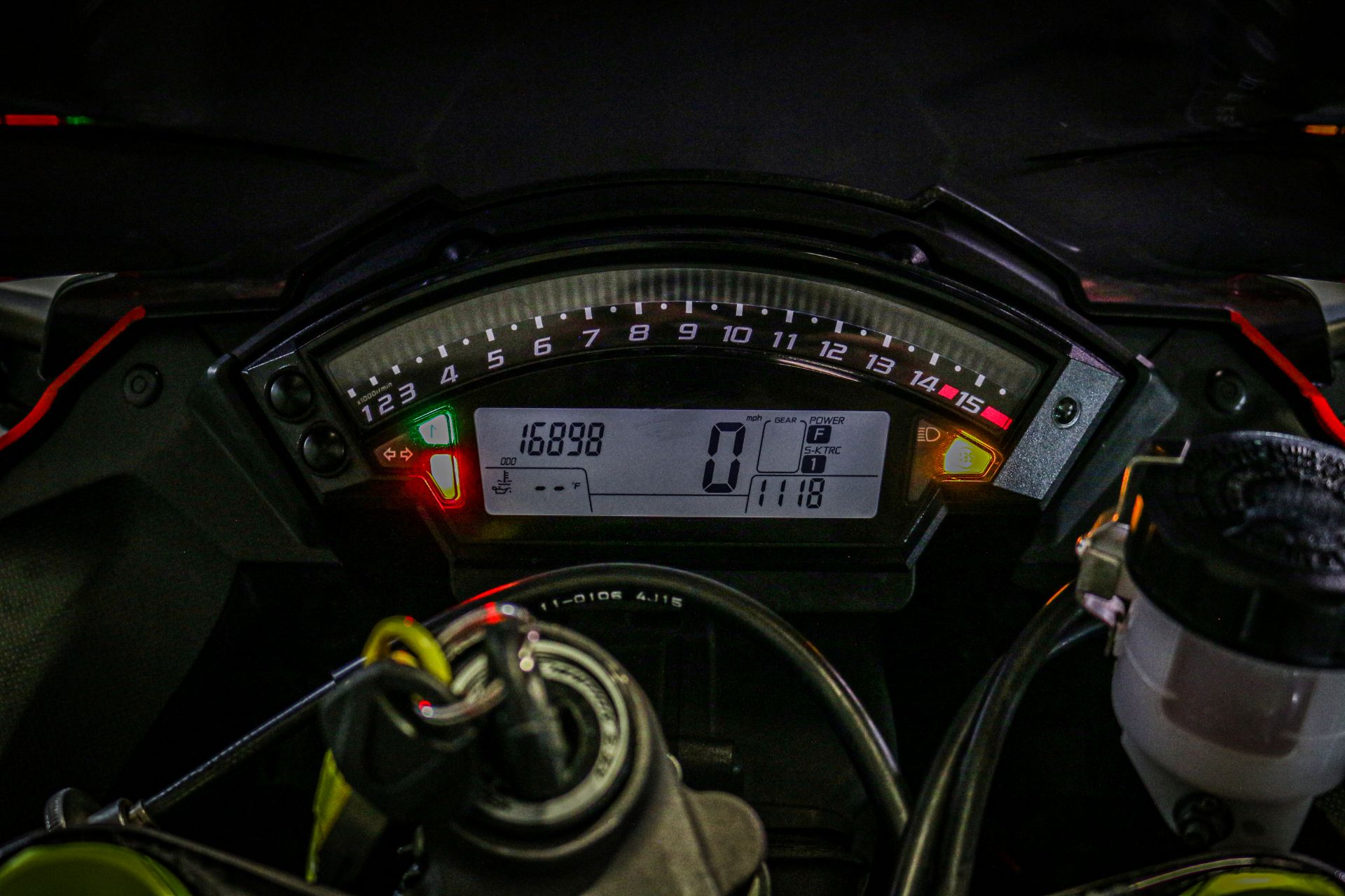 2015 Kawasaki Ninja® ZX™-10R ABS in Sacramento, California - Photo 9