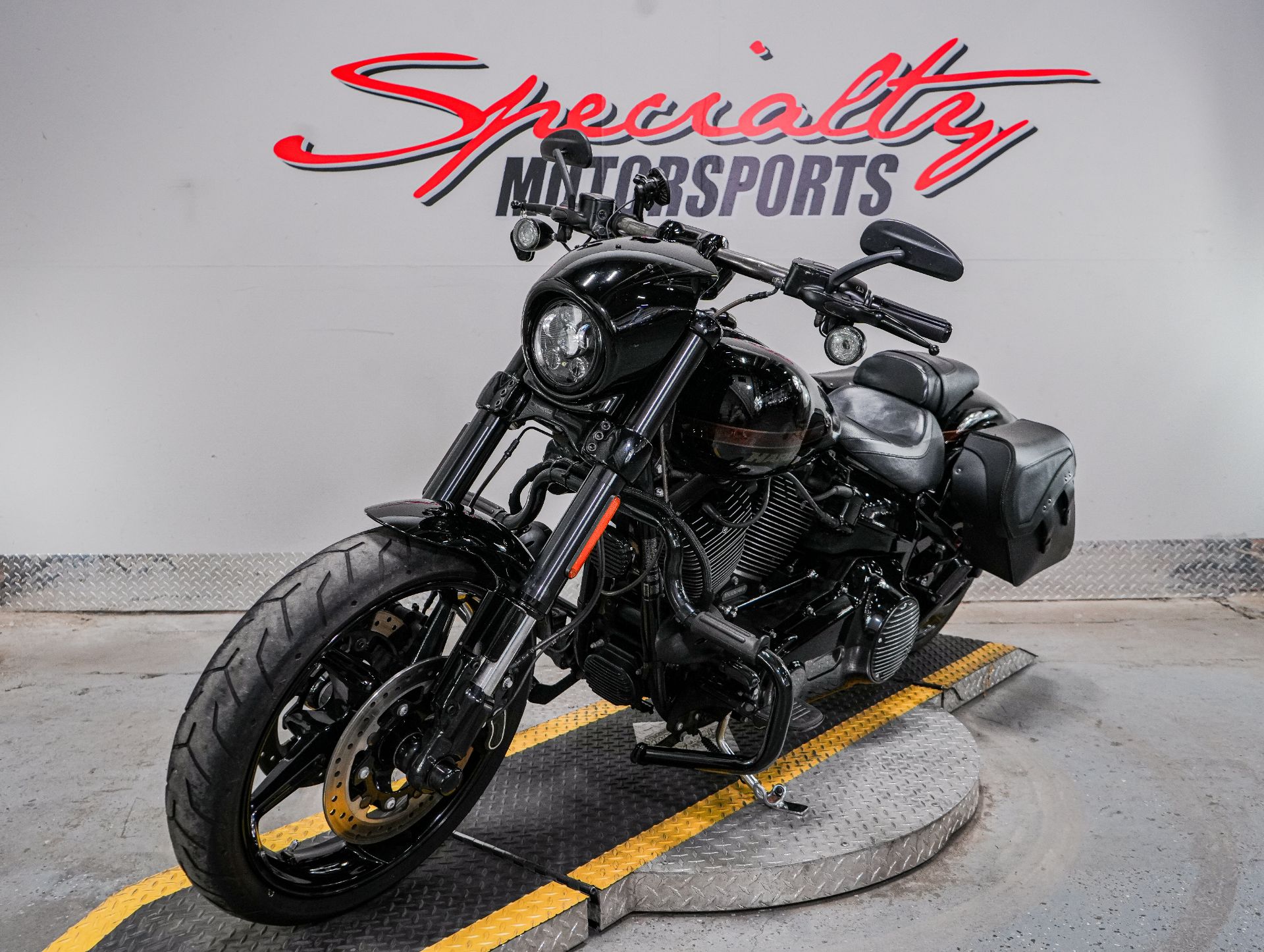 2016 Harley-Davidson CVO™ Pro Street Breakout® in Sacramento, California - Photo 7