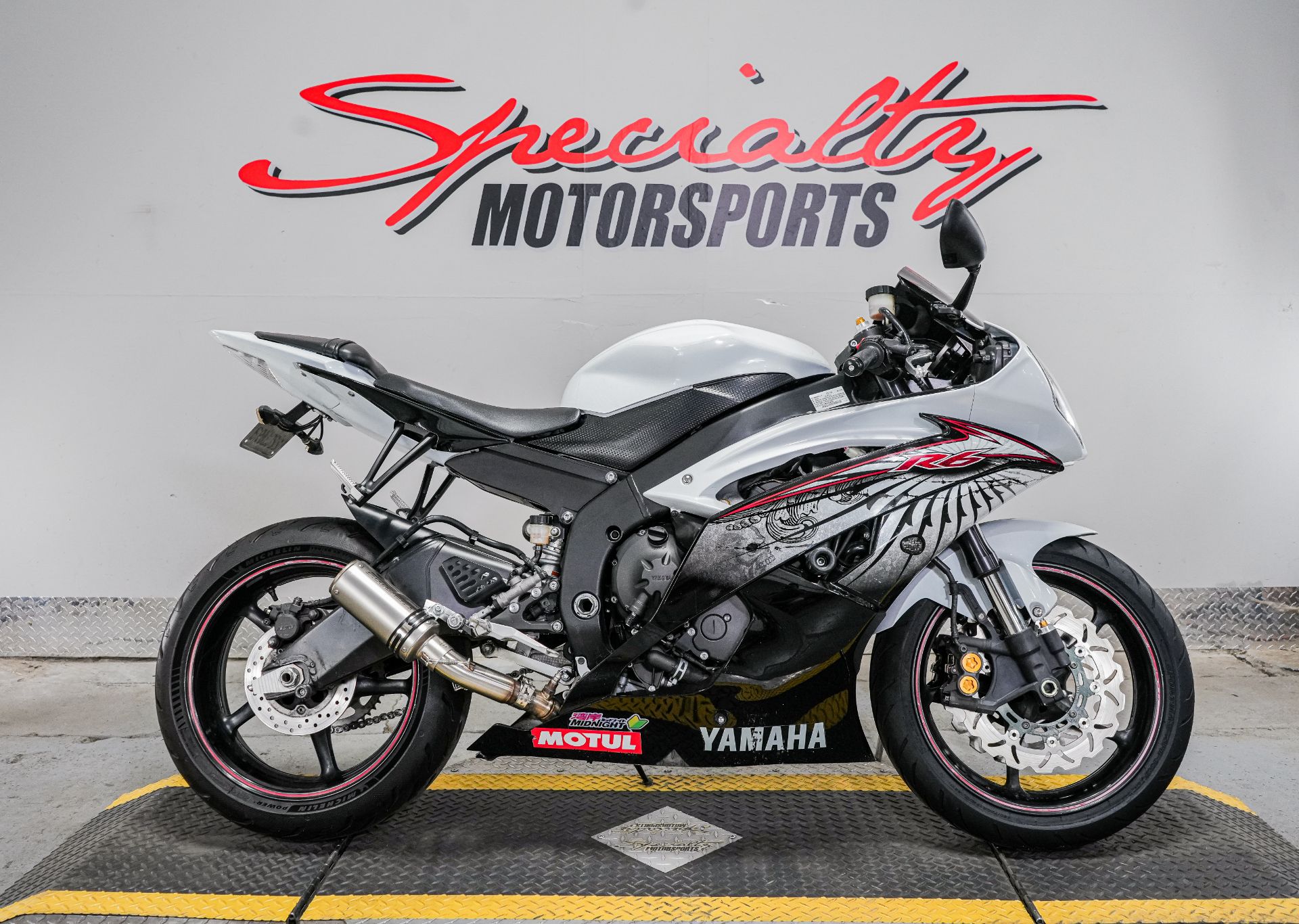 2014 Yamaha YZF-R6 in Sacramento, California - Photo 1