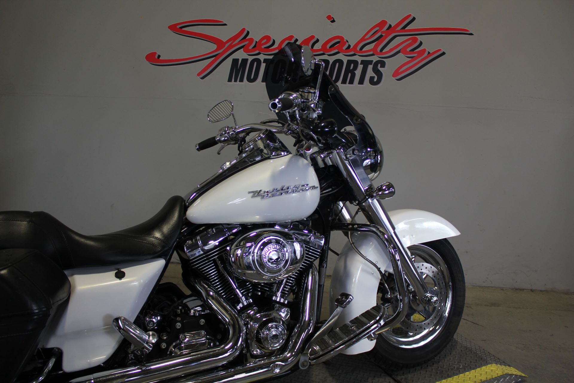 2007 Harley-Davidson Road King® Custom in Sacramento, California - Photo 3