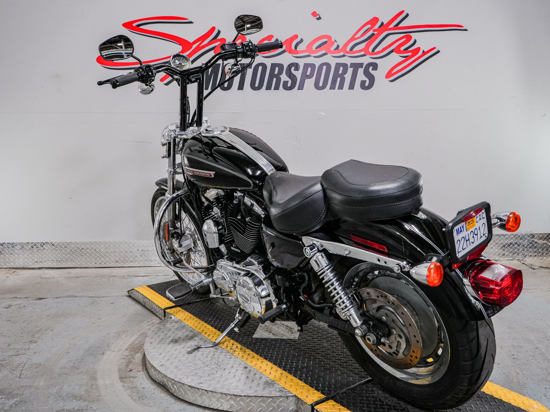 2008 Harley-Davidson Sportster® 1200 Custom in Sacramento, California - Photo 3
