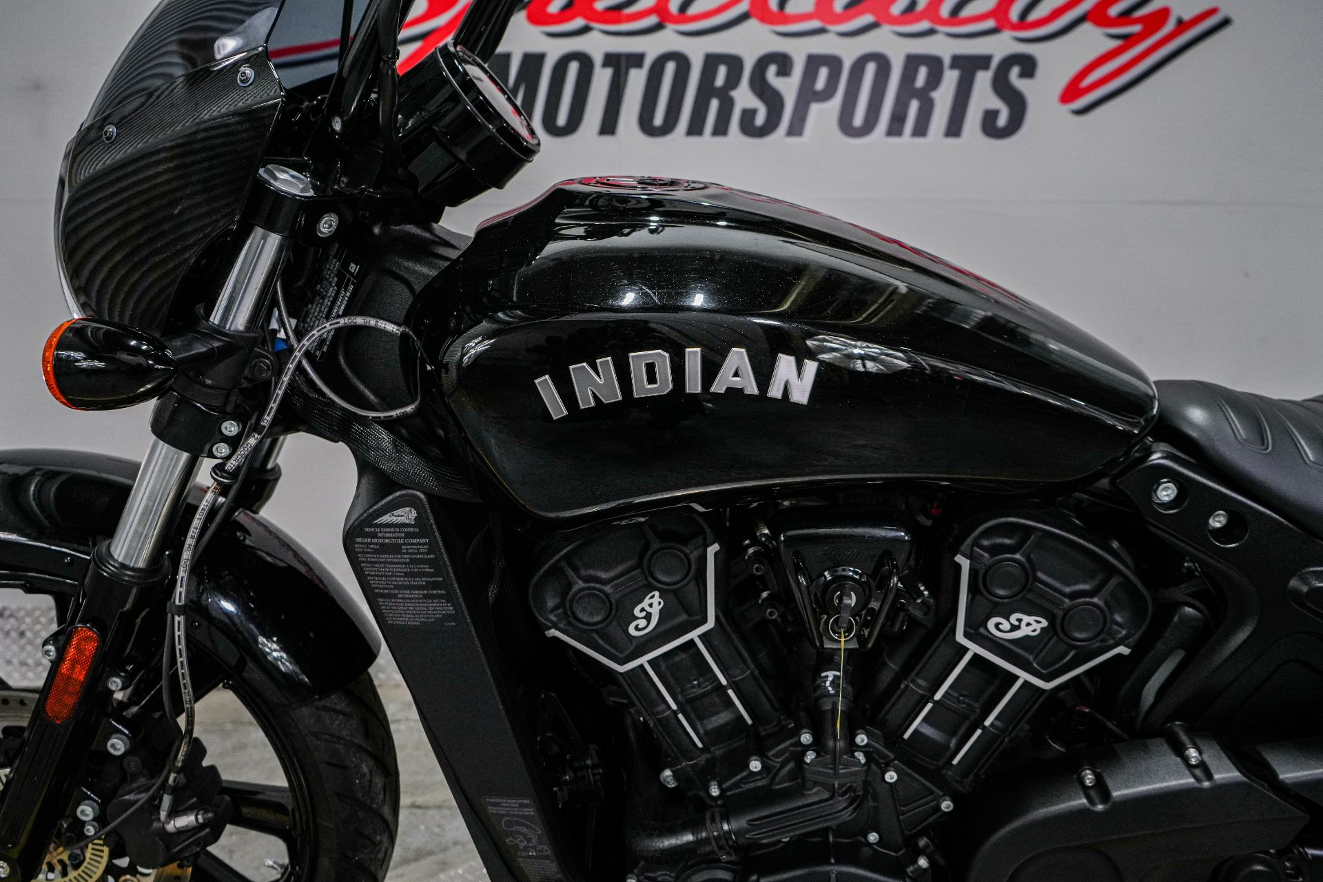 2022 Indian Motorcycle Scout® Rogue Sixty in Sacramento, California - Photo 5