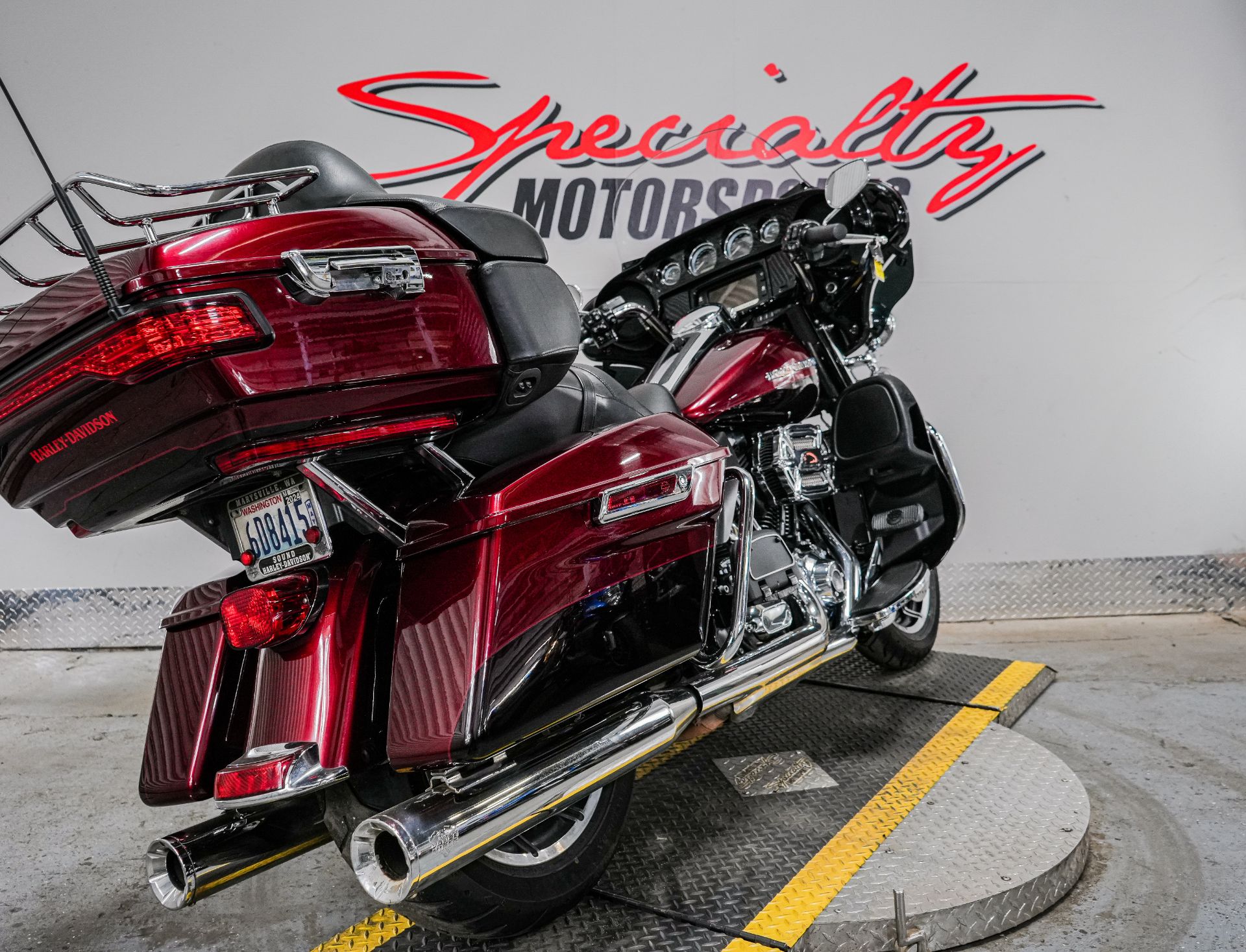 2015 Harley-Davidson Electra Glide® Ultra Classic® in Sacramento, California - Photo 2