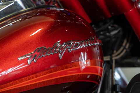 2009 Harley-Davidson CVO™ Ultra Classic® Electra Glide® in Sacramento, California - Photo 12