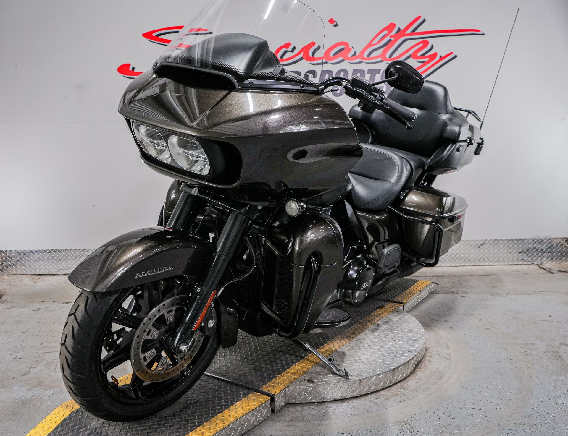 2020 Harley-Davidson Road Glide® Limited in Sacramento, California - Photo 6