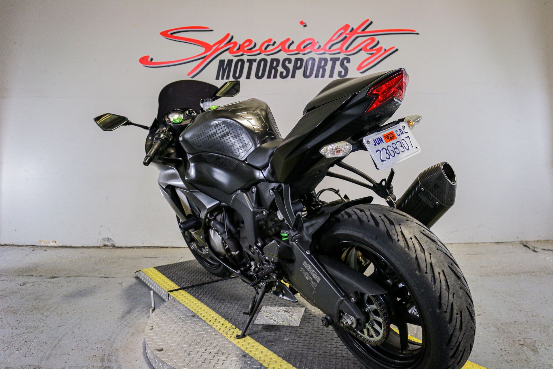 2015 Kawasaki Ninja® ZX™-6R in Sacramento, California - Photo 3