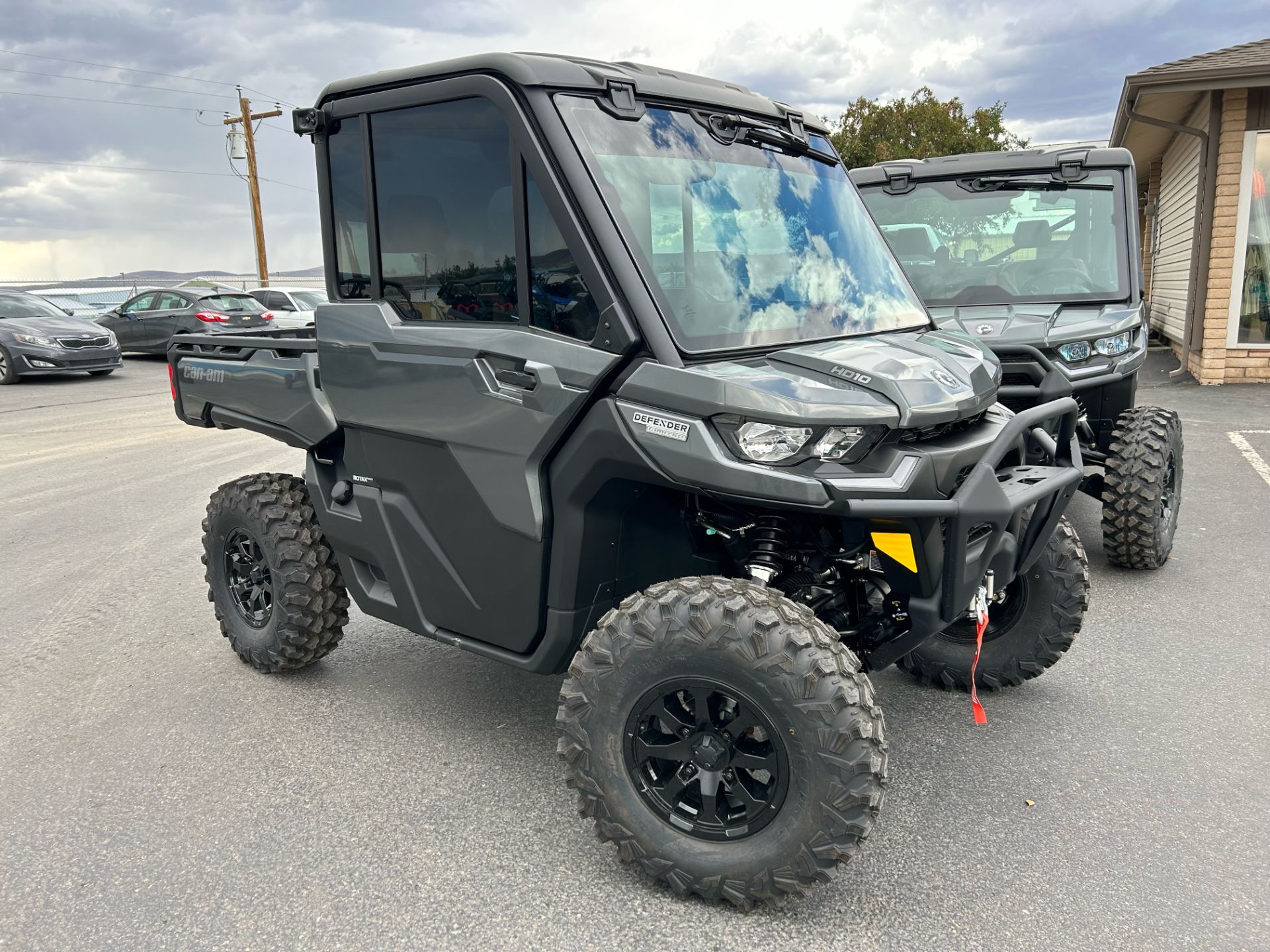 2023 Can-Am Defender Limited CAB HD10 in Elko, Nevada - Photo 1
