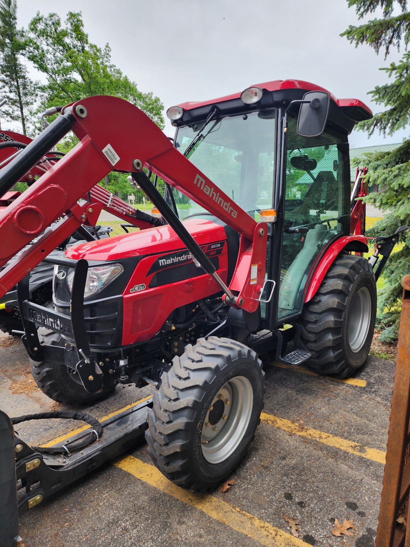 2016 Mahindra 2538HC in Honor, Michigan - Photo 1